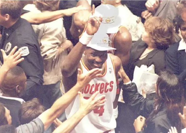 Hakeem Olajuwon Build