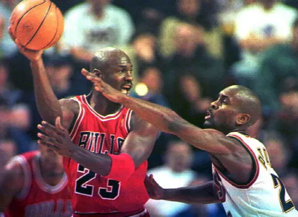 Gary Payton build - Payton defending Michael Jordan